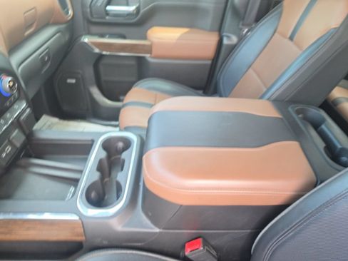 Used 2023 Chevrolet Silverado 2500 High Country w/ Z71 Off-Road Package AWD/4WD image 20