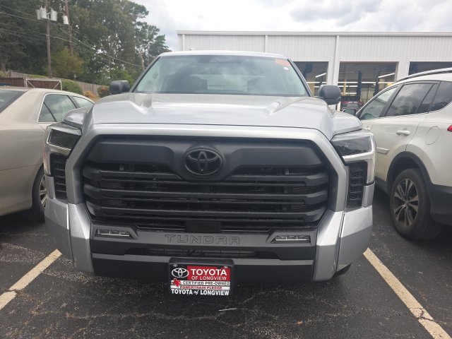 Used 2024 Toyota Tundra SR5 w/ SR5 Premium Package AWD/4WD image 2