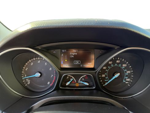 Used 2014 Ford Focus Titanium FWD image 11