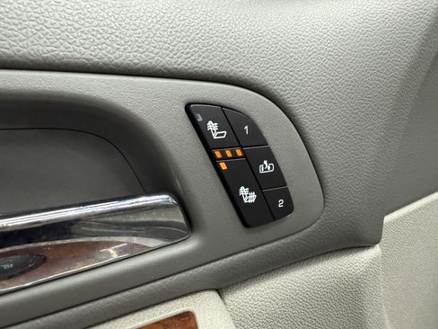 Used 2008 Chevrolet Suburban LT w/ LT Preferred Equipment Group image 10