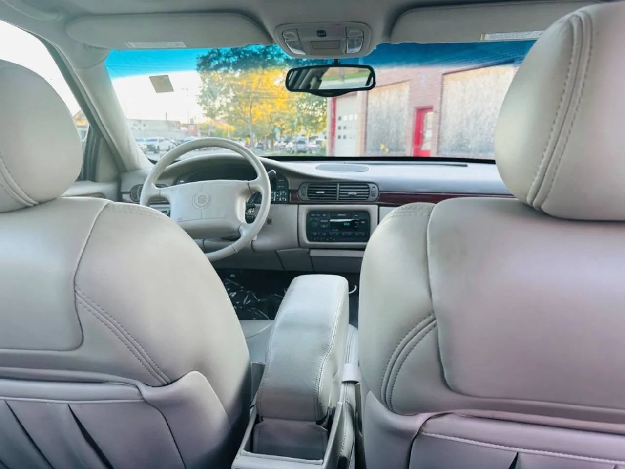 Used 1998 Cadillac De Ville FWD image 36