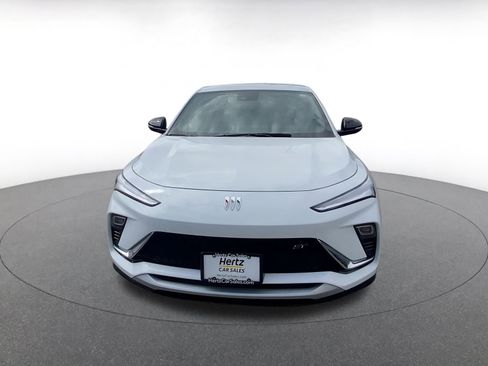 Used 2025 Buick Envista Sport Touring image 4