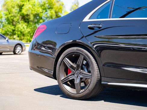 Used 2016 Mercedes-Benz S 63 AMG 4MATIC Sedan w/ Driver Assistance Package image 8