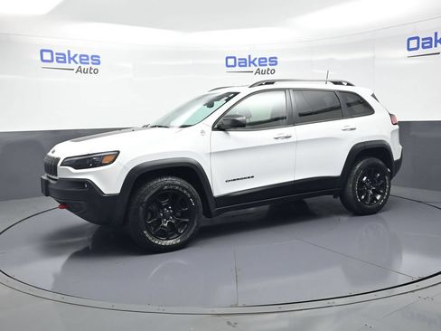 Used 2019 Jeep Cherokee Trailhawk w/ Comfort/Convenience Group AWD/4WD image 5