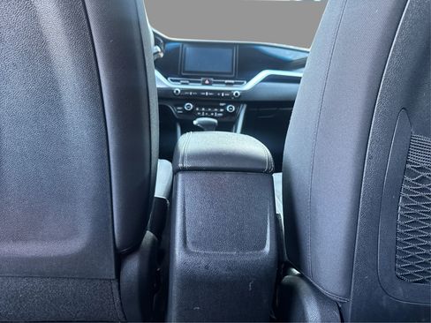 Used 2020 Kia Niro LX FWD image 20