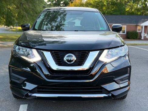 Used 2018 Nissan Rogue S AWD/4WD image 9
