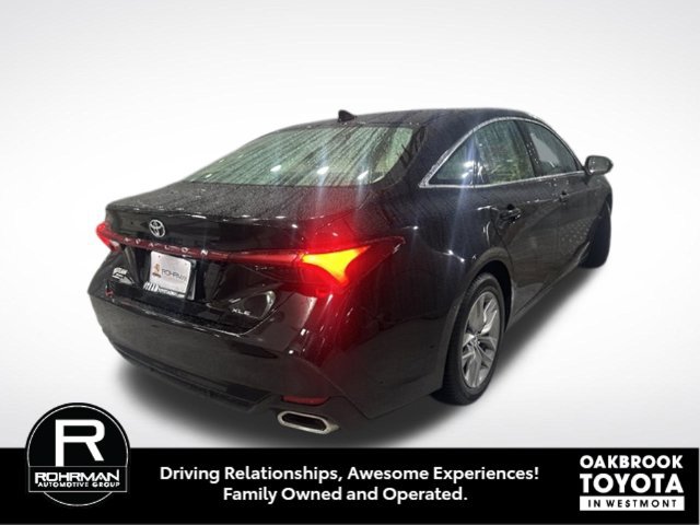 Certified 2019 Toyota Avalon XLE w/ Moonroof Package FWD image 4
