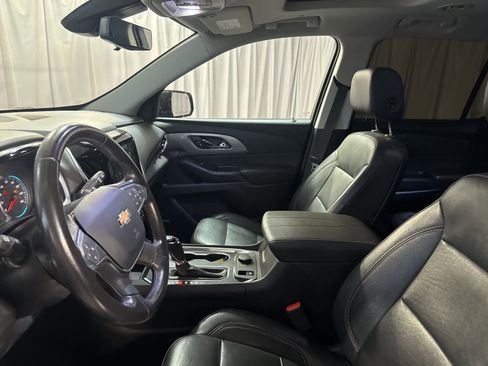 Used 2019 Chevrolet Traverse LT w/ LT Premium Package image 20