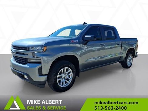 Used 2021 Chevrolet Silverado 1500 RST w/ Convenience Package II image 3