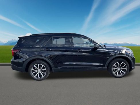 Used 2026 Ford Explorer ST-Line AWD/4WD image 4