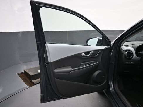 Used 2019 Hyundai Kona Ultimate FWD image 4
