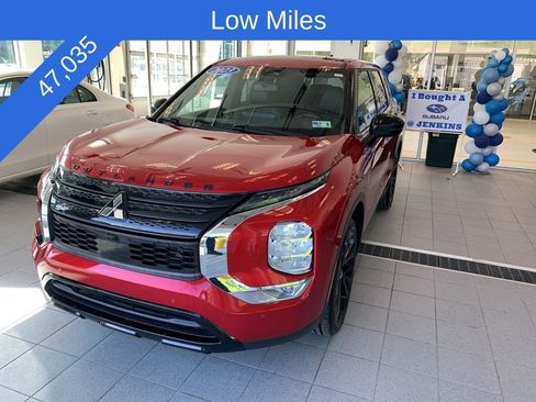 Used 2023 Mitsubishi Outlander SE Black Edition AWD/4WD image 2