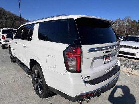 Used 2021 Chevrolet Suburban High Country image 5