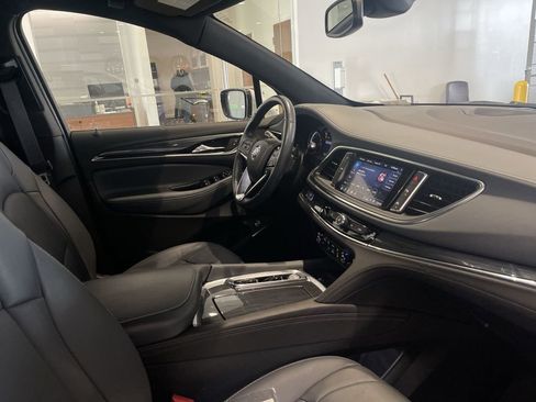 Used 2023 Buick Enclave Essence image 30