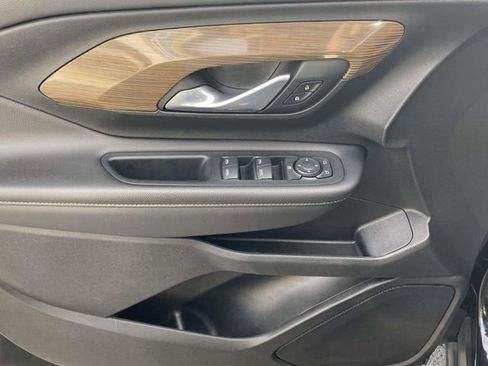 Used 2020 GMC Terrain SLE w/ Driver Convenience Package image 15