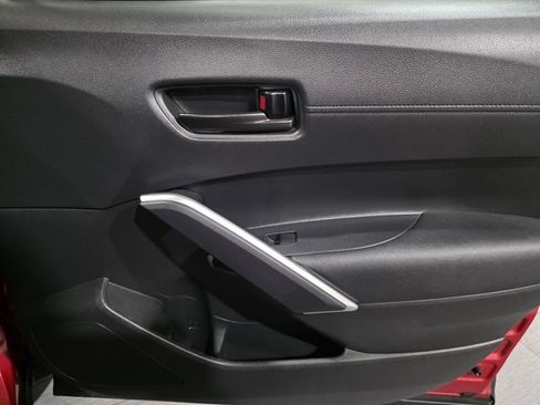 Used 2023 Toyota Corolla Cross SE image 13