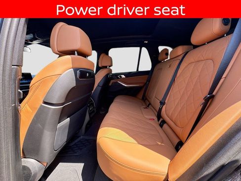 Used 2025 BMW X5 sDrive40i w/ M Sport Package RWD image 26