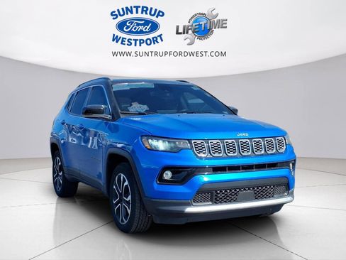 Used 2022 Jeep Compass Limited image 1