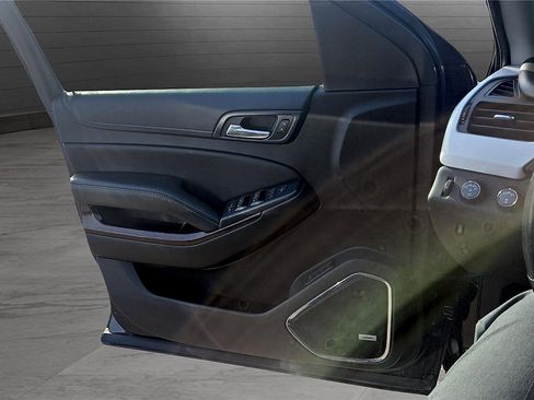 Used 2019 GMC Yukon SLT AWD/4WD image 22