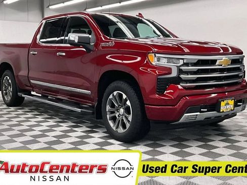 Used 2023 Chevrolet Silverado 1500 High Country w/ Technology Package AWD/4WD image 1