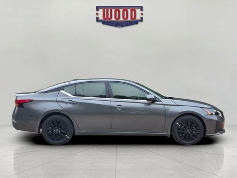 New 2026 Nissan Altima 2.5 SV FWD image 2