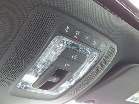 Used 2024 Mercedes-Benz GLE 450e 4MATIC image 23