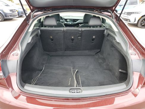 Used 2018 Buick Regal Essence w/ Driver Confidence Package #1 image 8