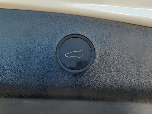 Used 2023 Tesla Model 3 Standard Range RWD image 30