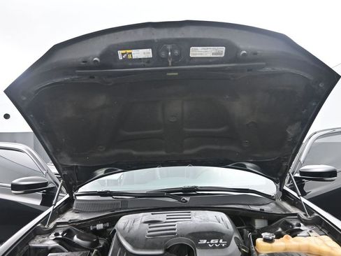 Used 2017 Chrysler 300 S w/ 300S Premium Group AWD/4WD image 21