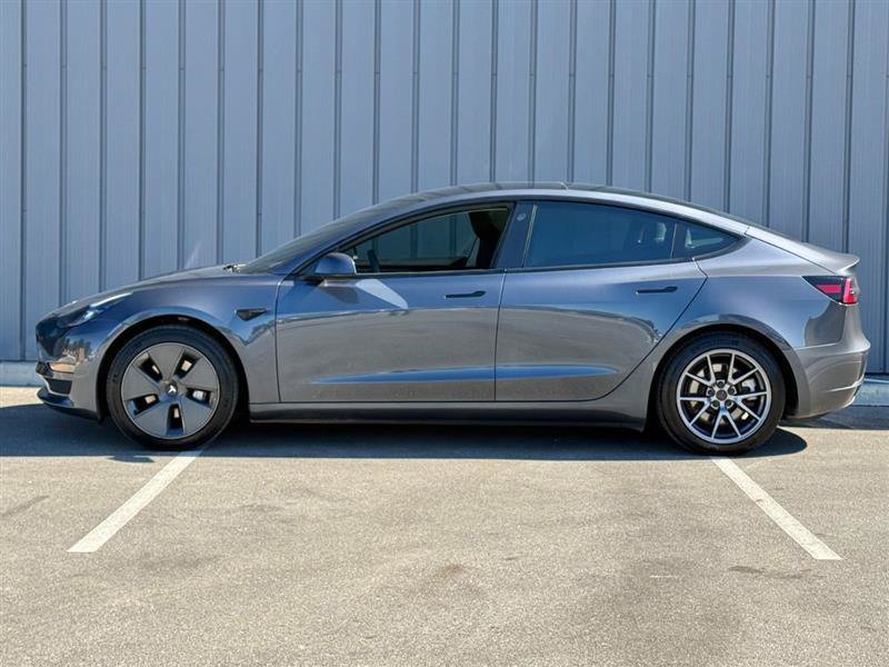 Used 2022 Tesla Model 3 Long Range AWD/4WD image 8