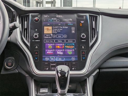 Used 2022 Subaru Outback Premium image 14