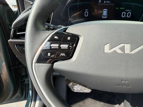Certified 2023 Kia Niro EX FWD image 20