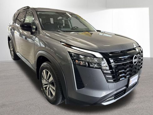New 2026 Nissan Pathfinder SL AWD/4WD image 9