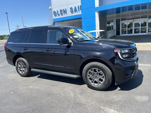 Used 2025 Ford Expedition Active AWD/4WD image 7