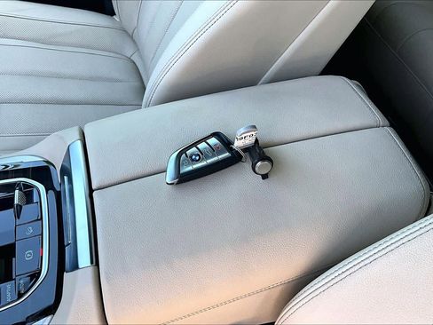 Used 2021 BMW X5 xDrive45e w/ Premium Package image 14