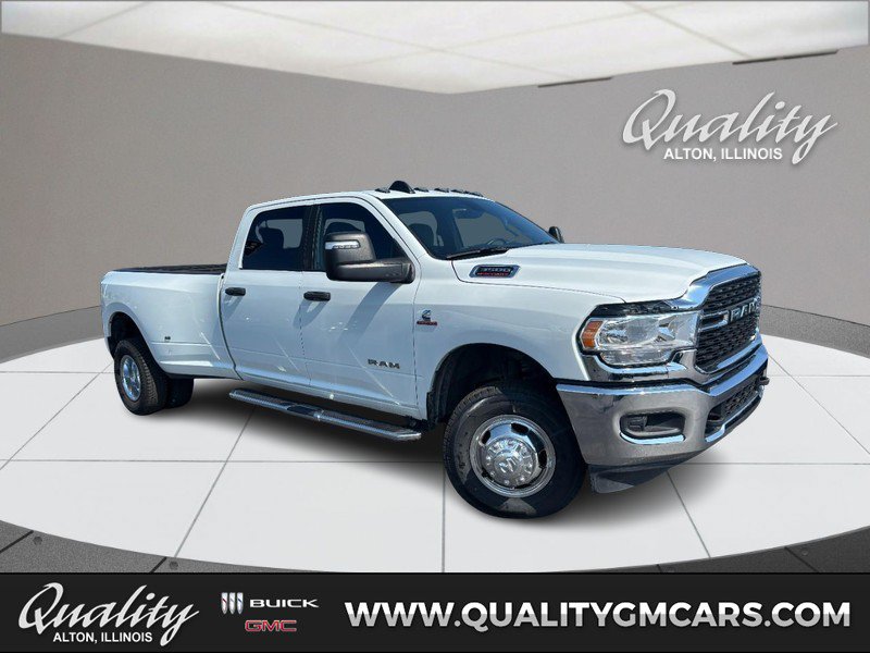 Used 2024 RAM 3500 Big Horn AWD/4WD image 1