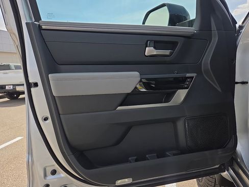 New 2026 Toyota Tundra Limited AWD/4WD image 17