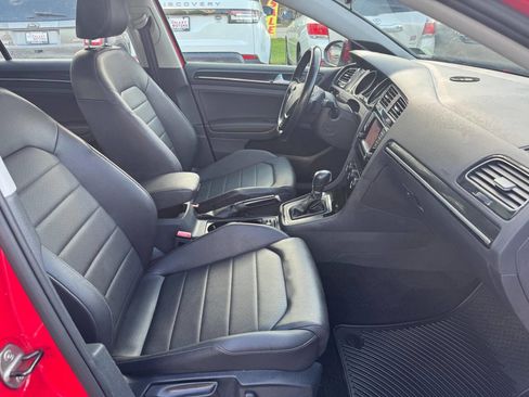 Used 2015 Volkswagen Golf SEL image 10