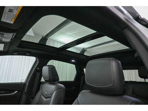 Certified 2023 Cadillac XT5 Premium Luxury image 11