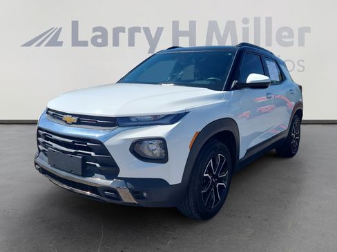 Used 2023 Chevrolet TrailBlazer ACTIV w/ Sun and Liftgate Package AWD/4WD image 1