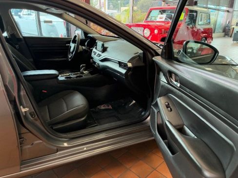 Used 2021 Nissan Altima 2.5 S w/ Driver Assist Package FWD image 30