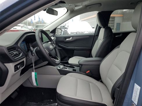 New 2026 Ford Escape SE image 6