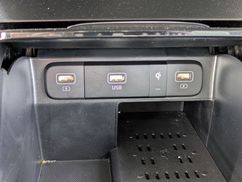 Used 2023 Kia Sorento SX image 25