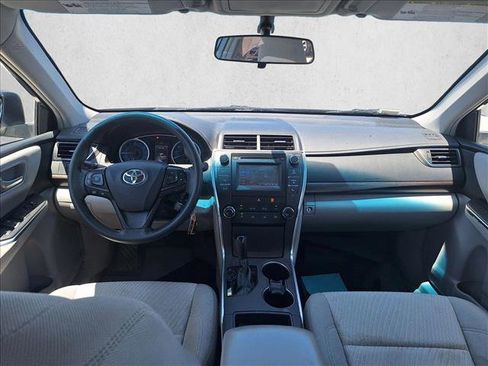 Used 2016 Toyota Camry LE FWD image 16