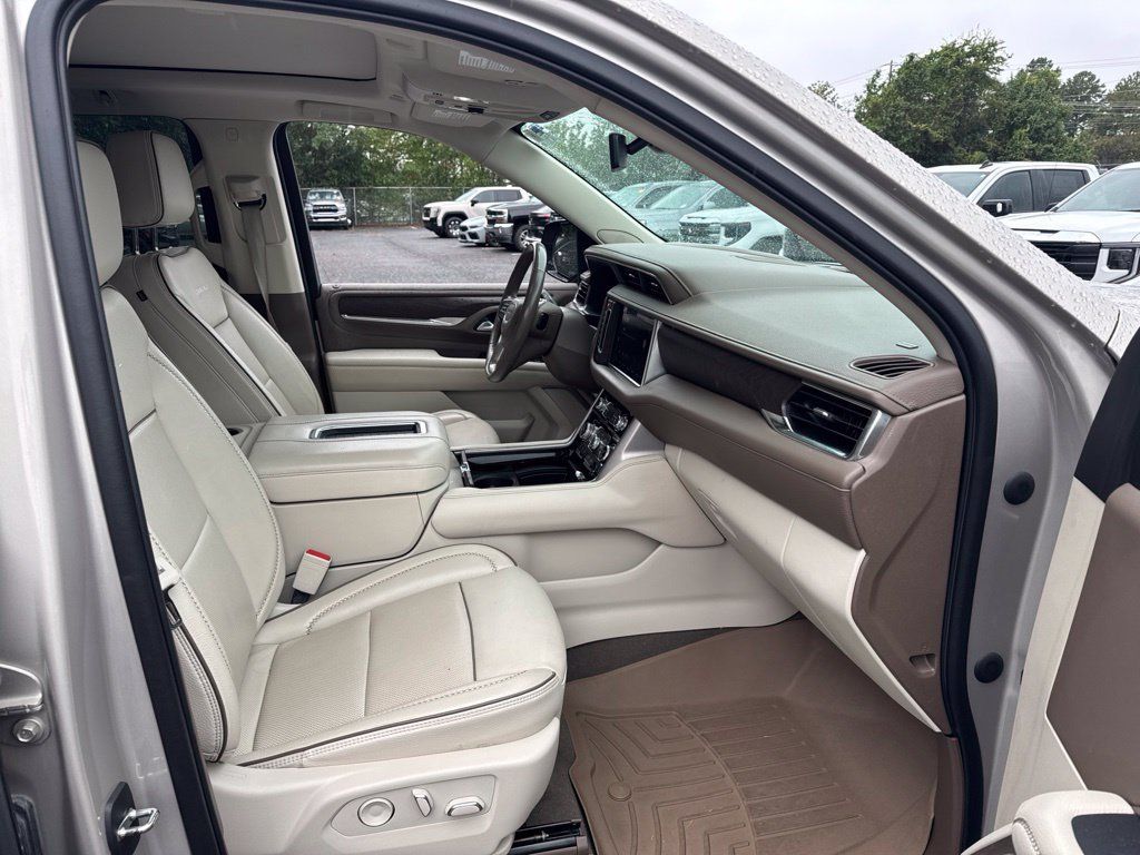 Used 2022 GMC Yukon Denali AWD/4WD image 14