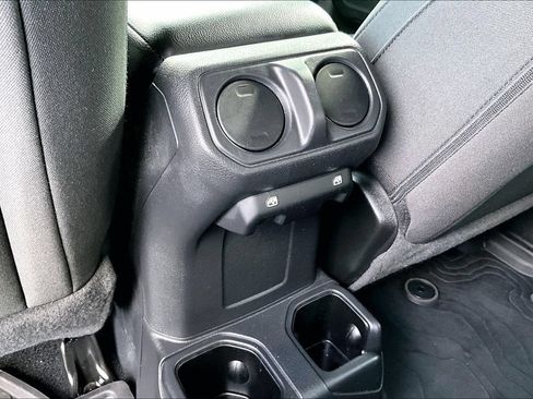 Used 2022 Jeep Wrangler Unlimited Sport AWD/4WD image 11