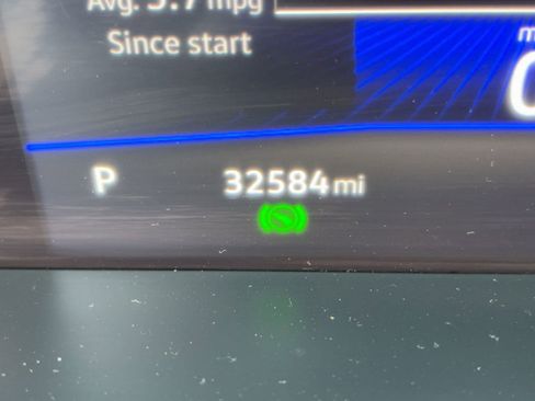 Used 2023 Volkswagen Tiguan SE image 19