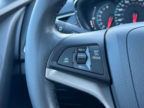 Used 2022 Chevrolet Trax LT w/ Driver Confidence Package image 16