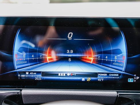 New 2026 Mercedes-Benz GLA 35 AMG 4MATIC image 23