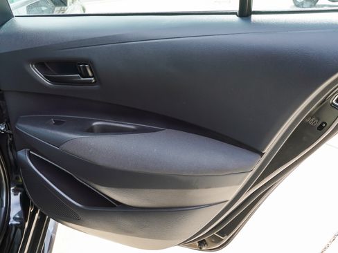 Used 2025 Toyota Corolla LE FWD image 27